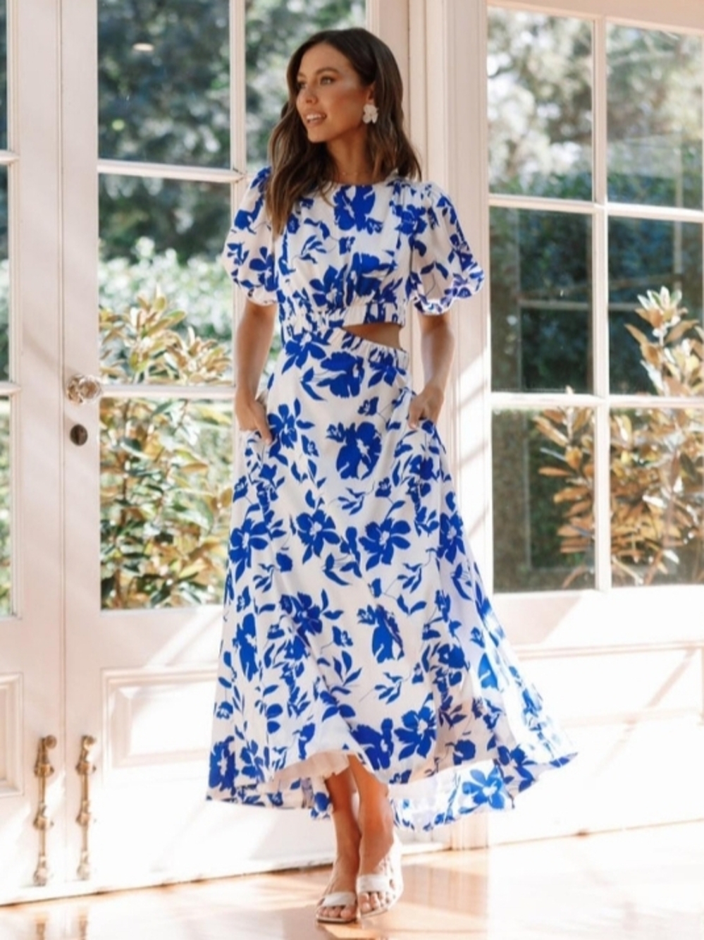Petal & Pup White Maxi Skirt with Bold Blue Floral Print 100% Poliéster,Lining,R